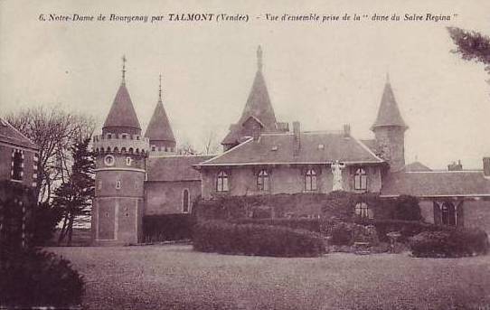 http://www.sacrescoeursmormaison.org/wp-content/uploads/2021/02/22-La-Cour-du-chateau.jpg