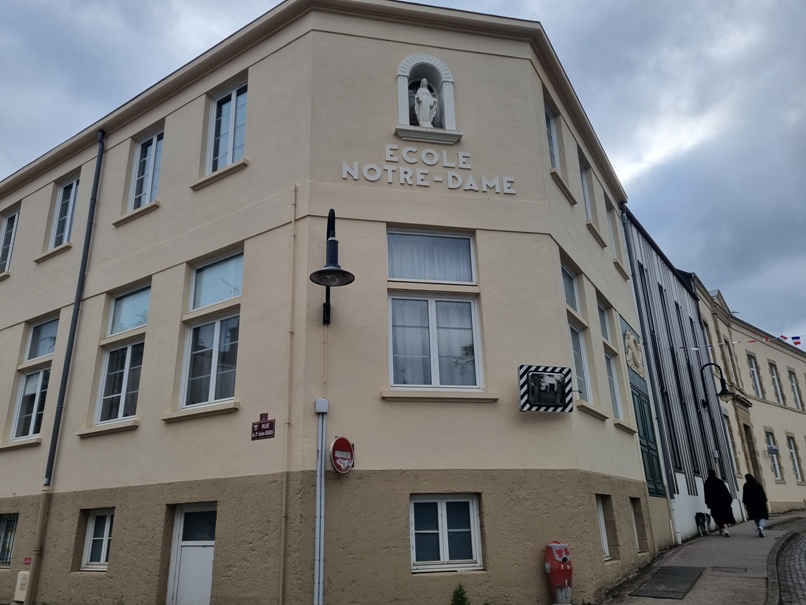 https://www.sacrescoeursmormaison.org/wp-content/uploads/2024/07/site2.jpg