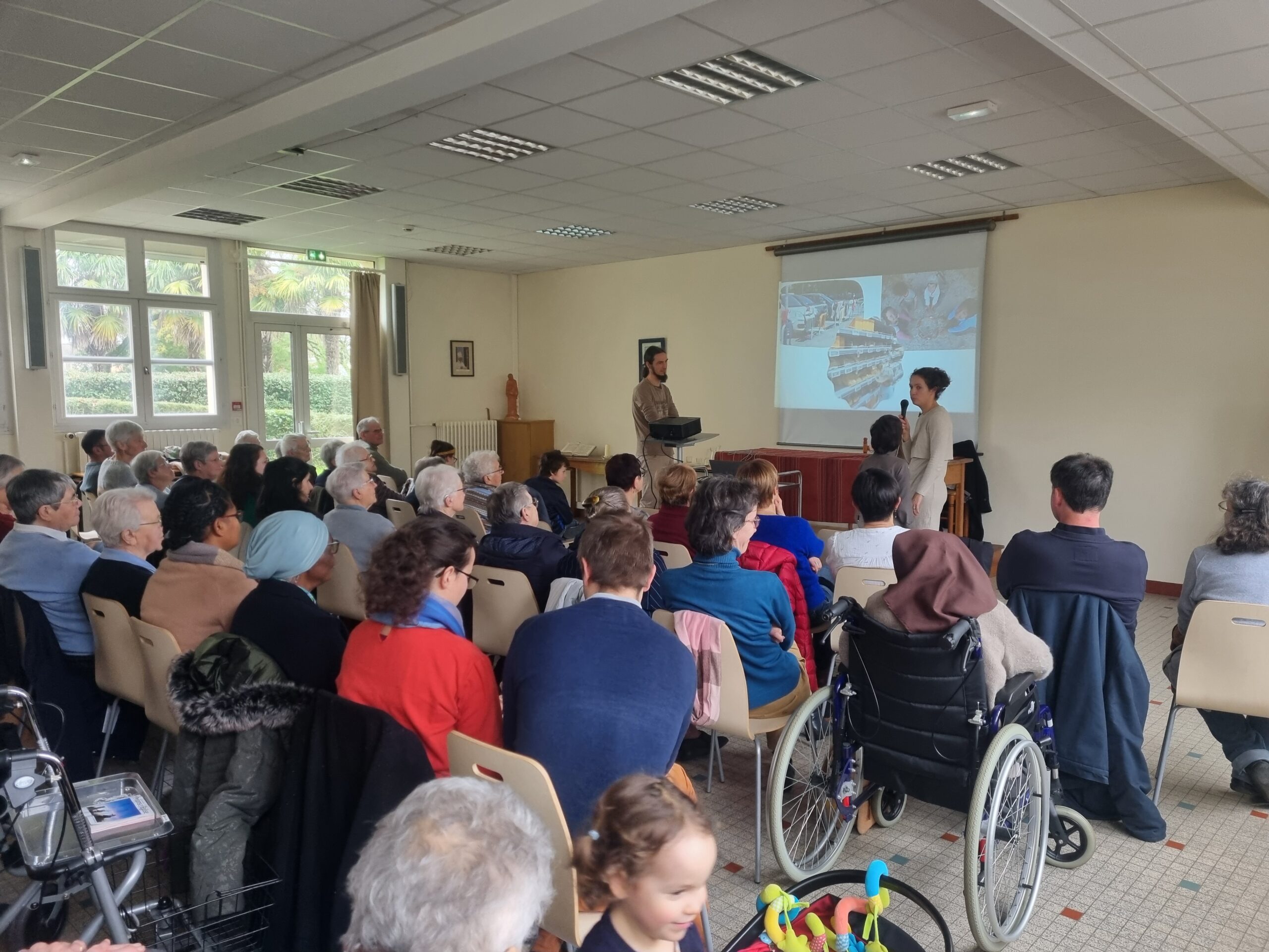 https://www.sacrescoeursmormaison.org/wp-content/uploads/2025/02/20250125_105932-scaled.jpg