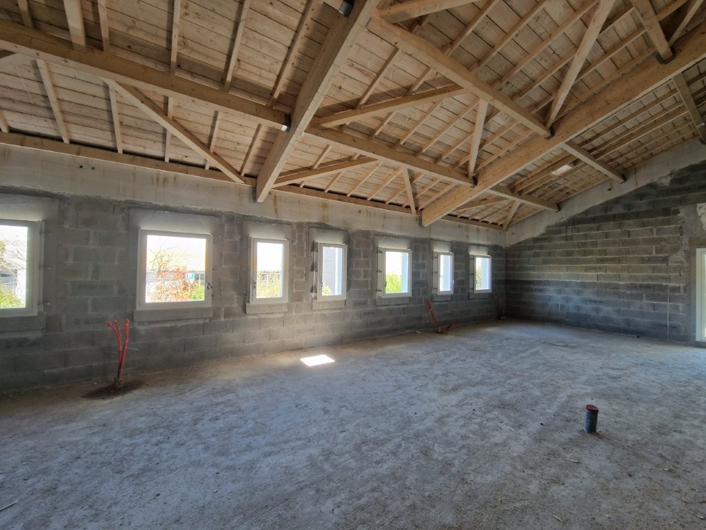 https://www.sacrescoeursmormaison.org/wp-content/uploads/2025/04/batiment-Administratif-Ouvertures.jpg