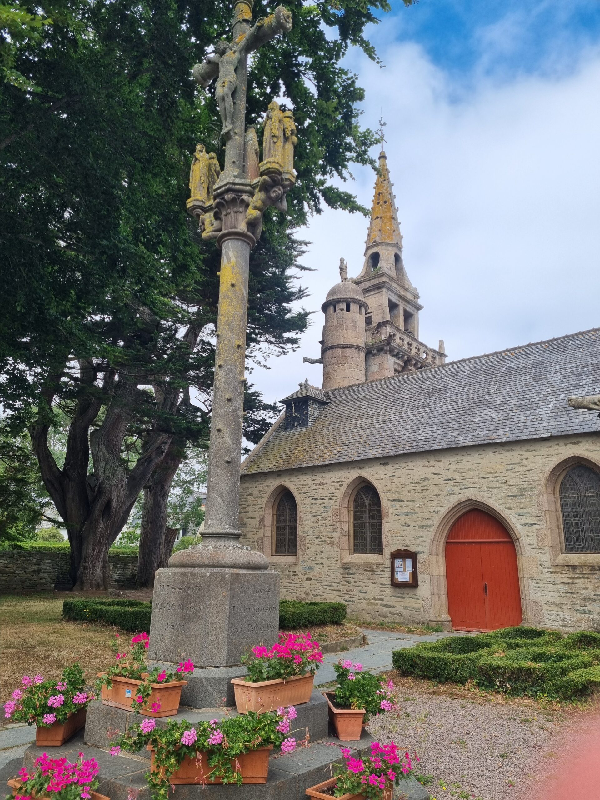 https://www.sacrescoeursmormaison.org/wp-content/uploads/2025/07/20250706_155751-1-scaled.jpg