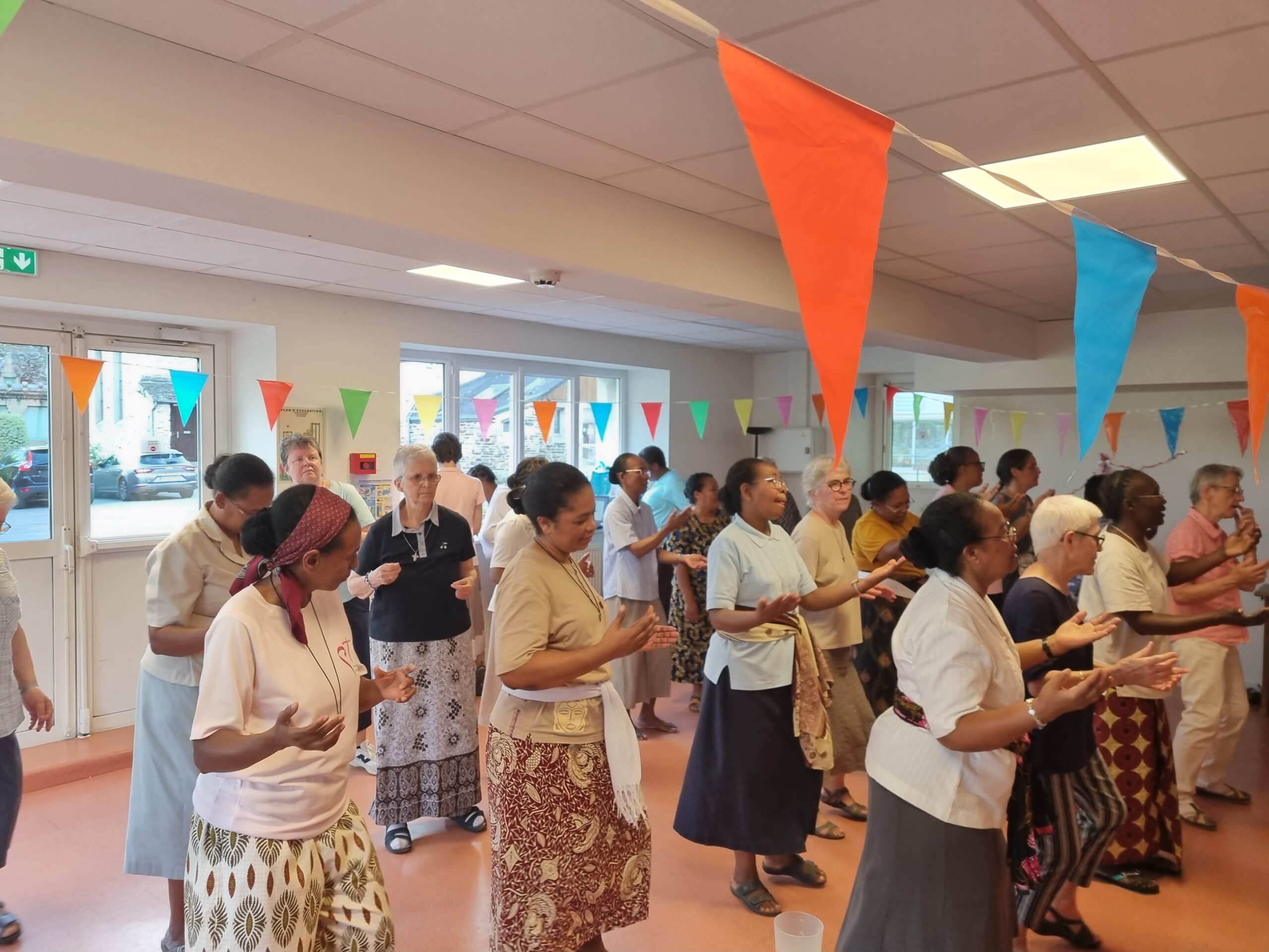 https://www.sacrescoeursmormaison.org/wp-content/uploads/2025/07/20250713_202650-scaled.jpg