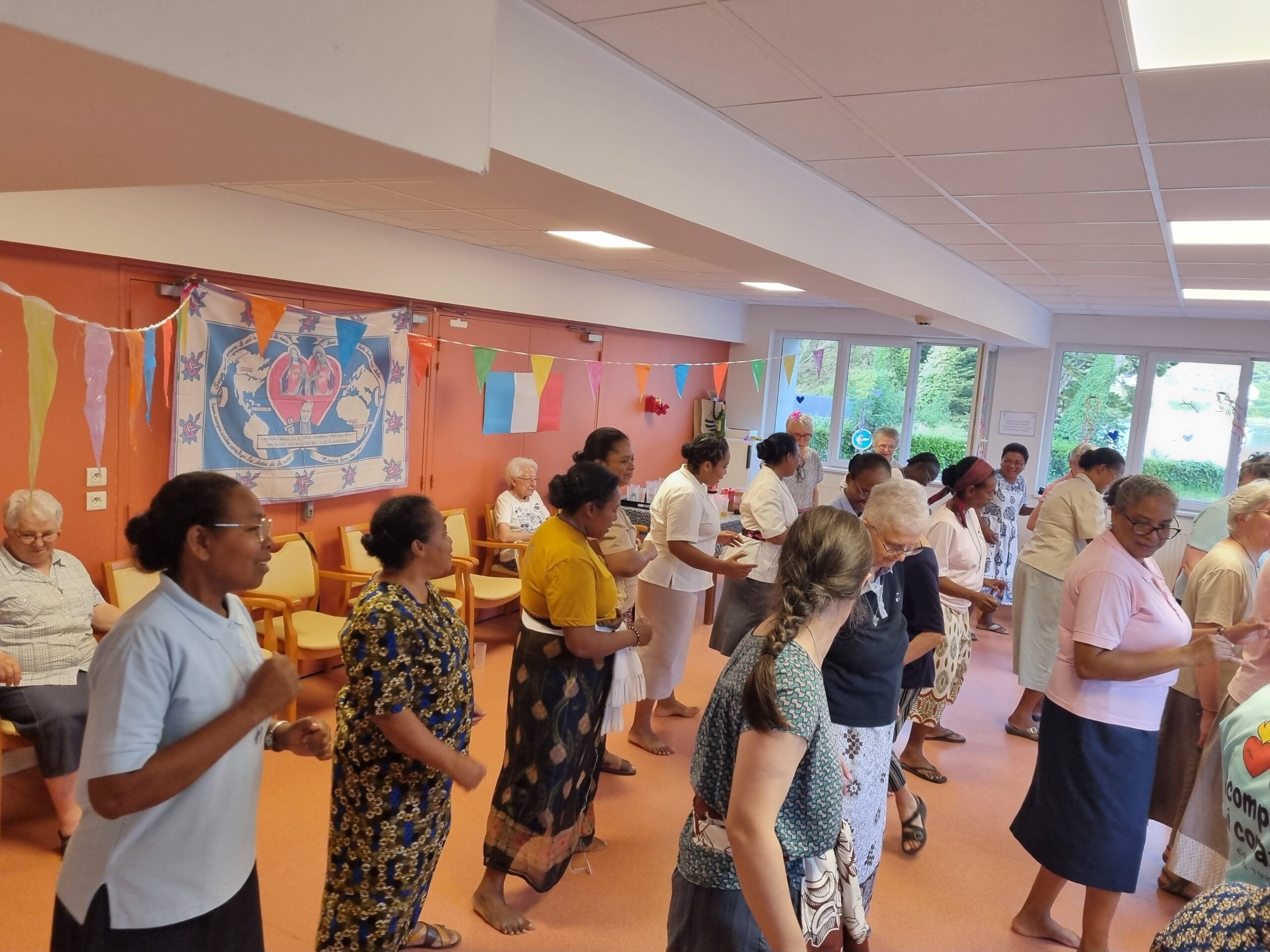 https://www.sacrescoeursmormaison.org/wp-content/uploads/2025/07/20250713_2041051-scaled.jpg
