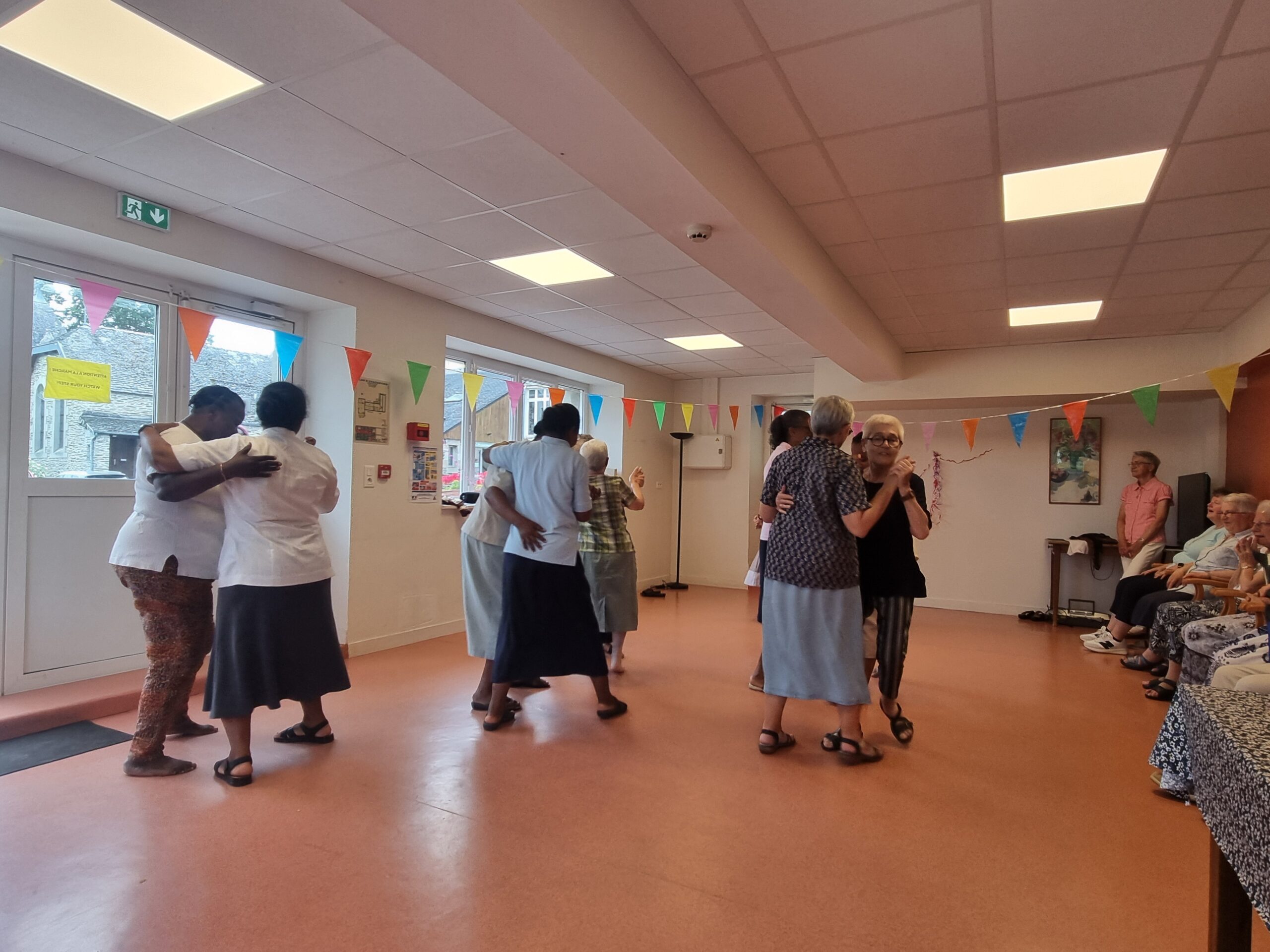 https://www.sacrescoeursmormaison.org/wp-content/uploads/2025/07/Fete-nationale-3-scaled.jpg