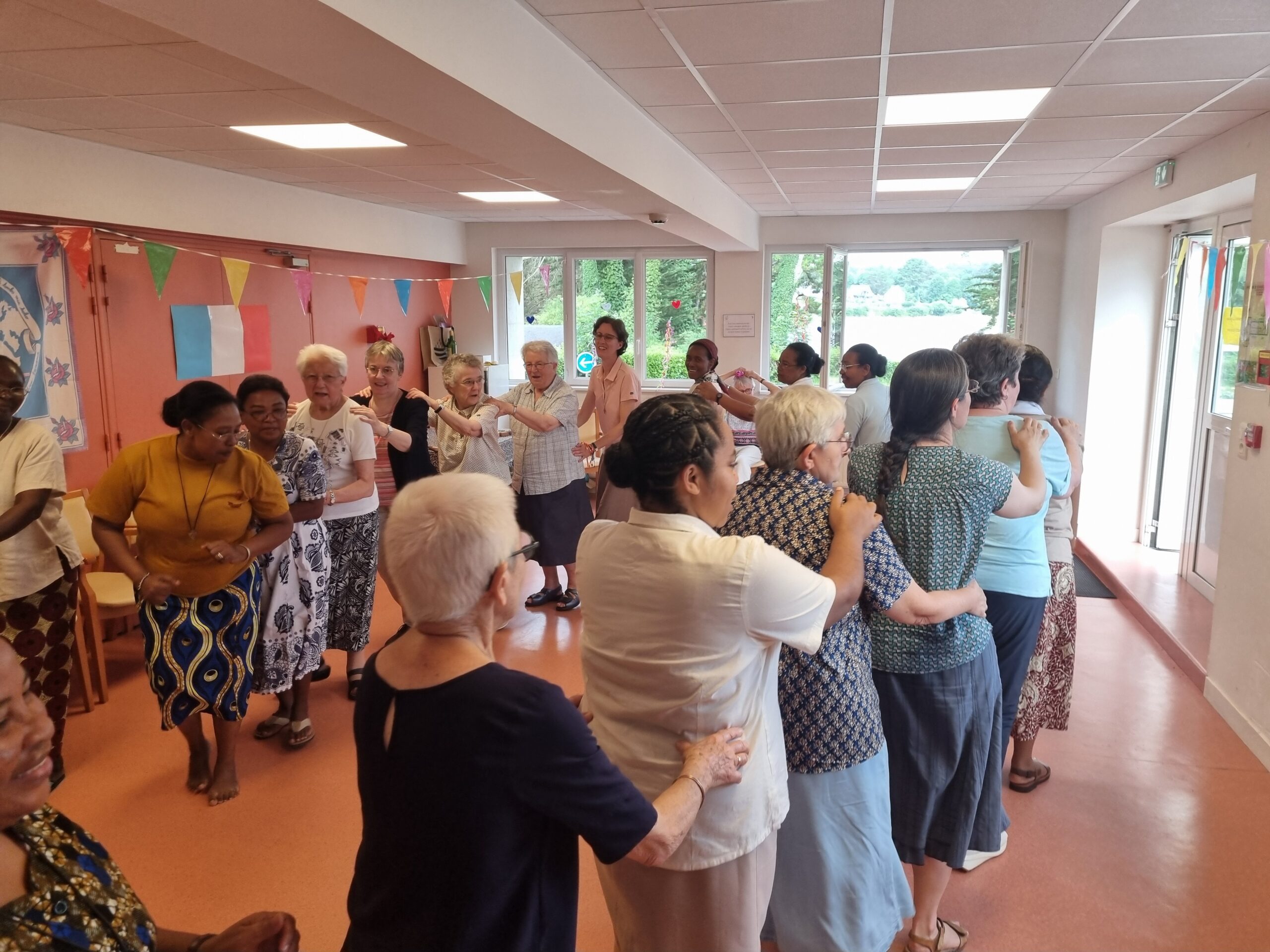 https://www.sacrescoeursmormaison.org/wp-content/uploads/2025/07/Fete-nationale-6-scaled.jpg