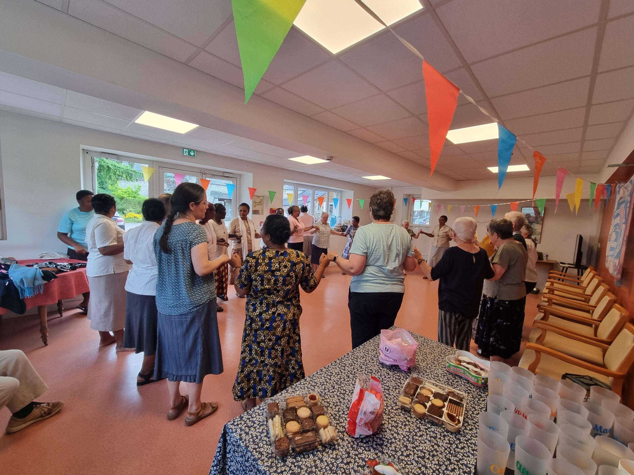 https://www.sacrescoeursmormaison.org/wp-content/uploads/2025/07/Fete-nationale-7-scaled.jpg