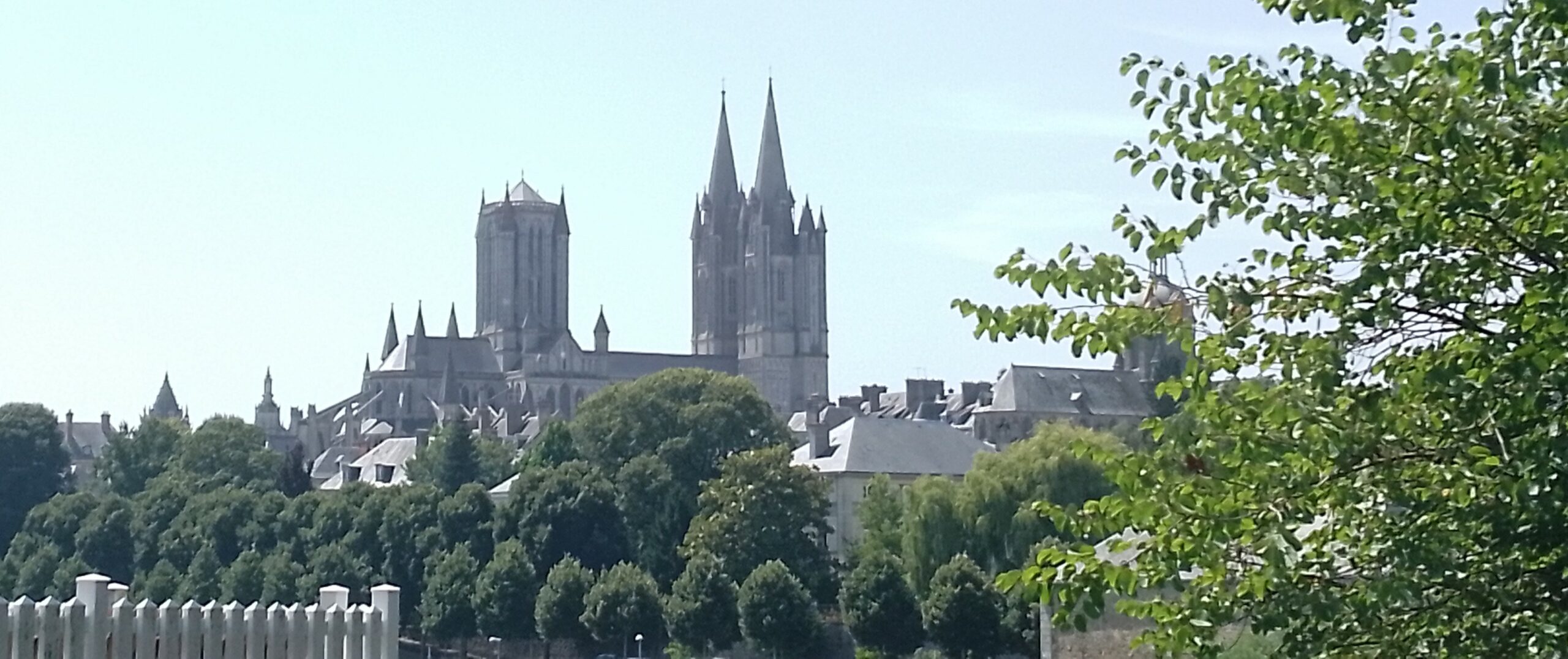 https://www.sacrescoeursmormaison.org/wp-content/uploads/2025/08/Cathedrale-3-scaled.jpg