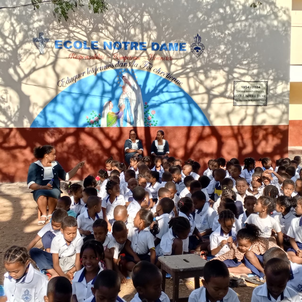 https://www.sacrescoeursmormaison.org/wp-content/uploads/2025/10/IMG-20250925-WA0007.jpg