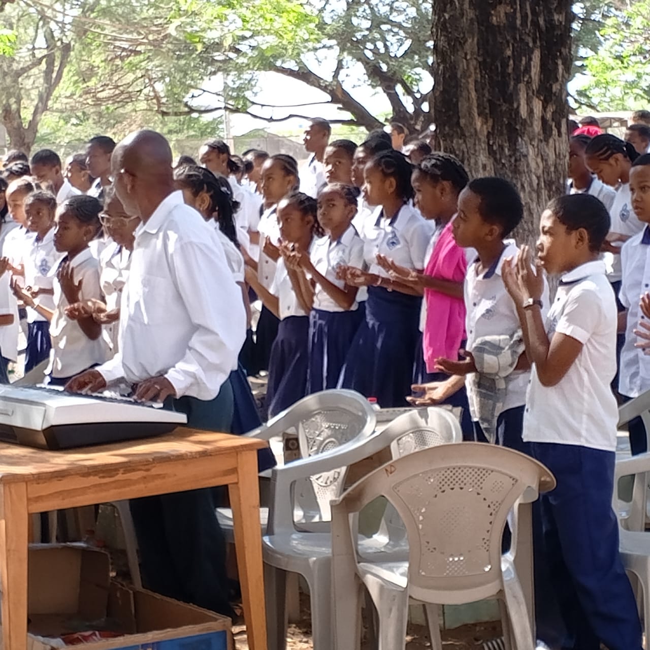 https://www.sacrescoeursmormaison.org/wp-content/uploads/2025/10/IMG-20250925-WA0009.jpg